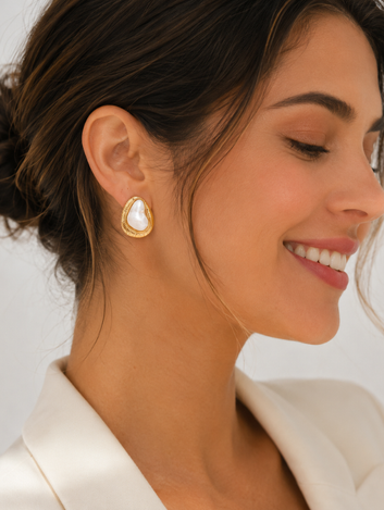 Brinco Barroco Perola Banhado em Ouro 18K