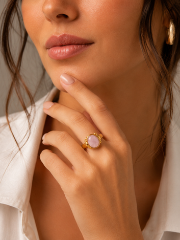 Anel Orion Rosa Quartzo Banhado em Ouro 18K