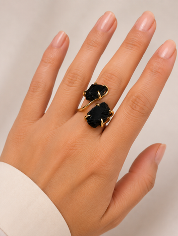 Anel Origem Obsidiana Negra Banhado em Ouro 18k